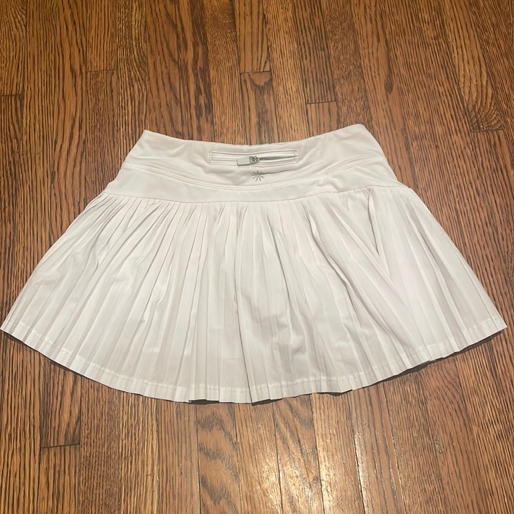 Athleta girl tennis skirt white